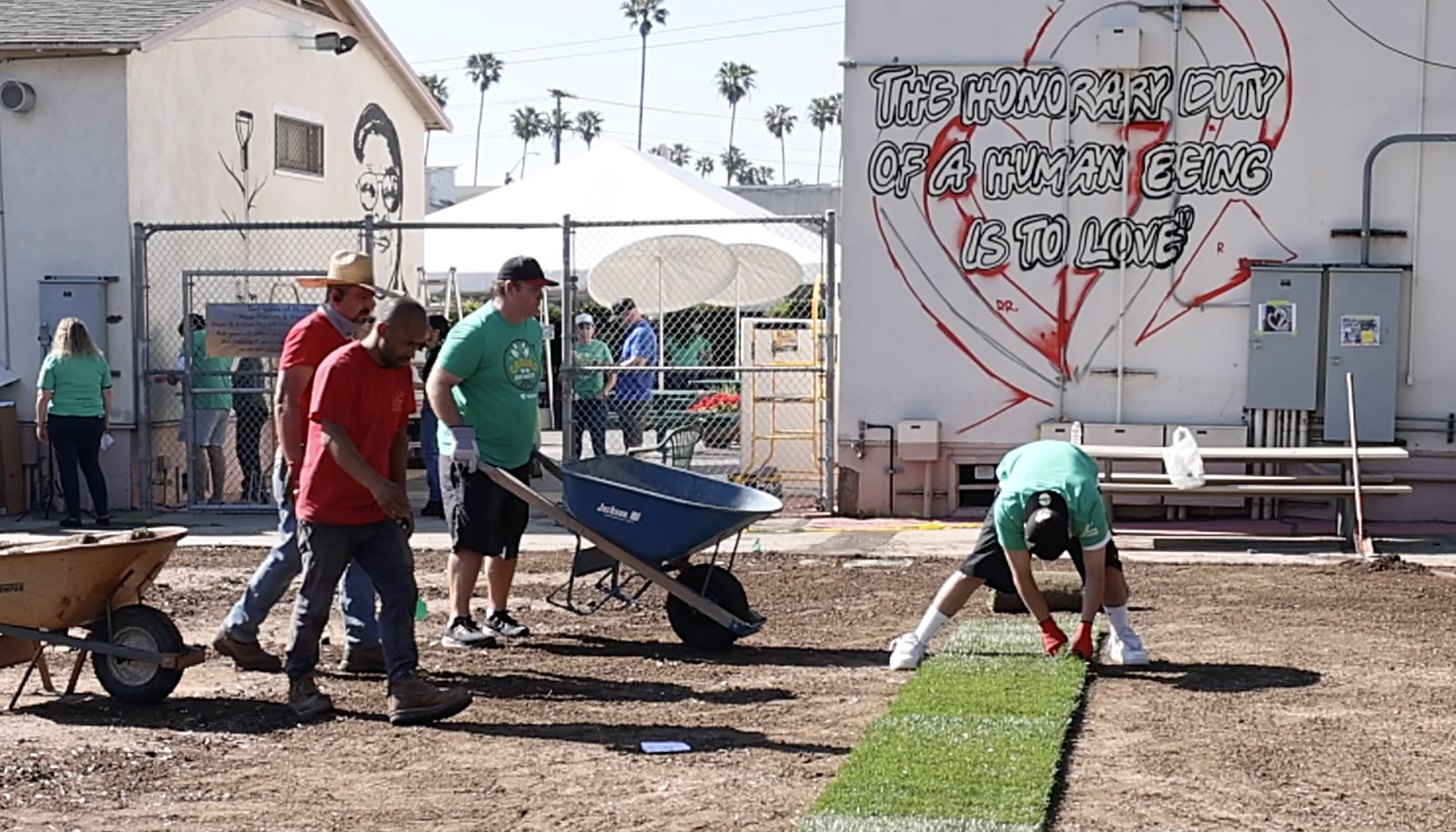 Valero Energy Company beautifies Avalon Continuation High School